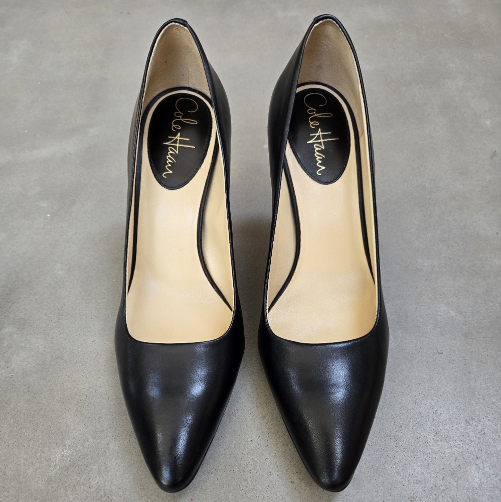Cole Haan Black Leather Pointed Toe Nike Air Pumps | Size 6.5B